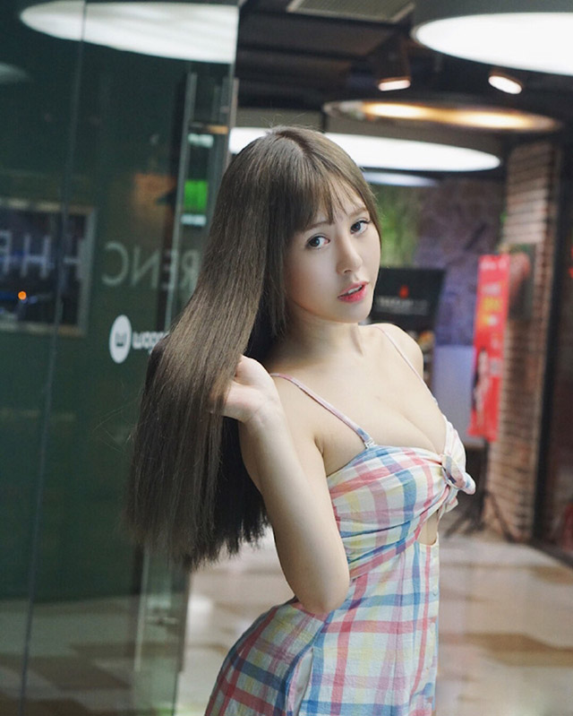 图片[17]-超辣英文老师《Evelyn艾莉》超火辣写真，有这样的老师学生还会走神吗？-知乐社