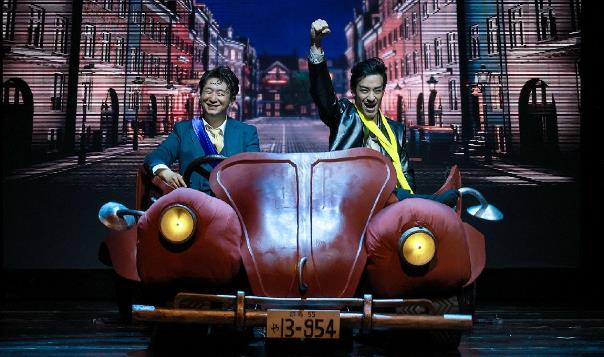 日本喜剧电影 《魔幻时刻》开启今夏魔性狂欢-知乐社