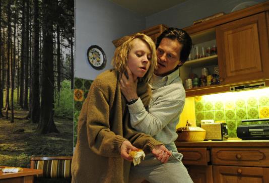 创伤记忆的镜像重构,电影《3096天》中的人性救赎与叙事突破-知乐社