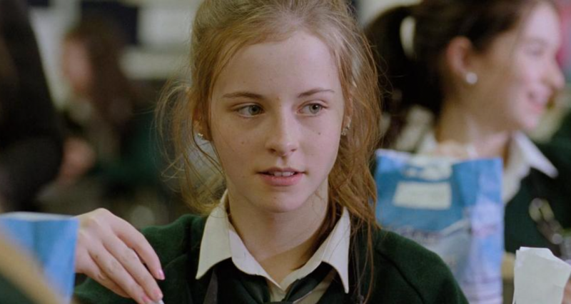 喜剧电影《床垫里的百万欧元》一场荒诞的金钱闹剧与人性探戈-知乐社