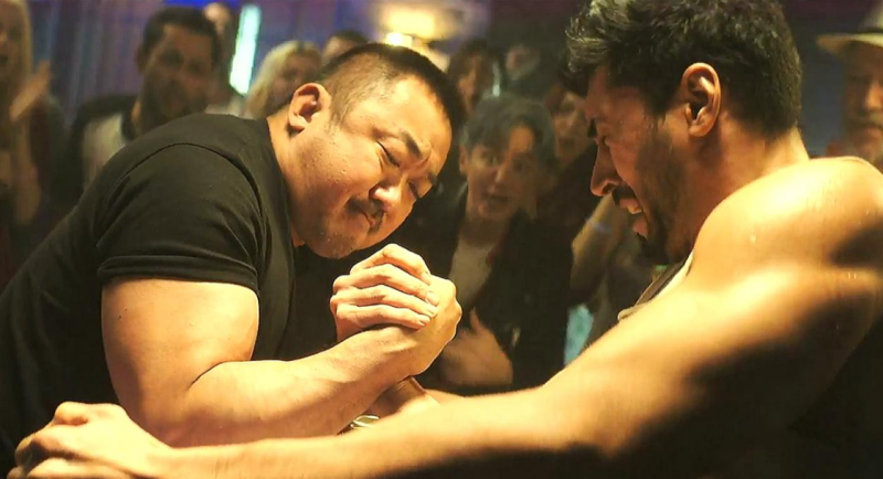 韩国电影《冠军》铁汉柔情下的救赎与赛场荣光-知乐社