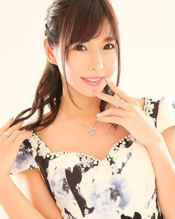 六本木第一女公关《早川濑里奈》精选作品推荐封面预览及内容赏析-知乐社