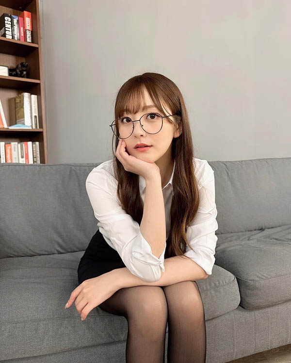 青空光（青空ひかり）精选作品推荐封面预览及内容赏析-知乐社