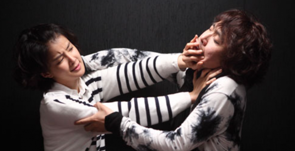 韩国喜剧电影《男人使用说明书》一份荒诞又温情的两性关系解构指南-知乐社