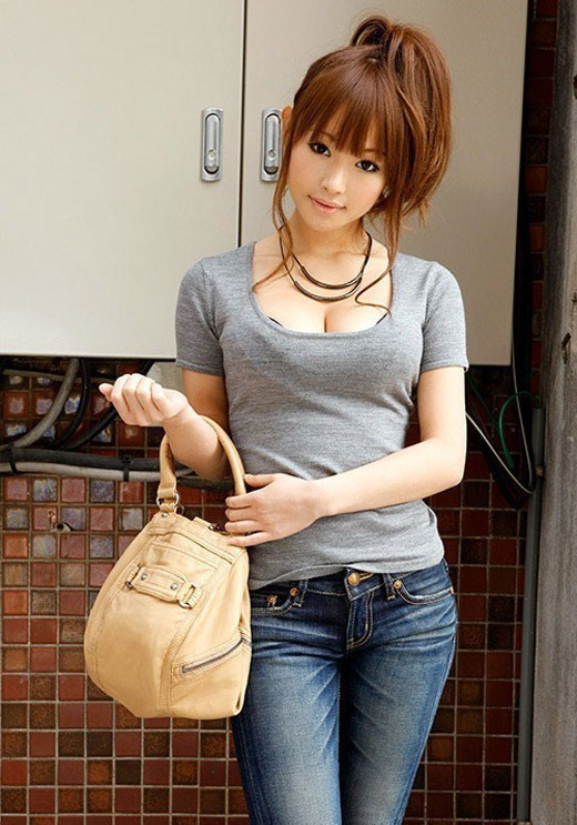 绝对美少女《小西悠》精选作品推荐封面预览及内容赏析-知乐社