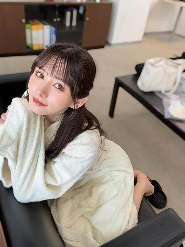 「五日市芽依」最番作品WAAA-557封面预览及内容赏析-知乐社