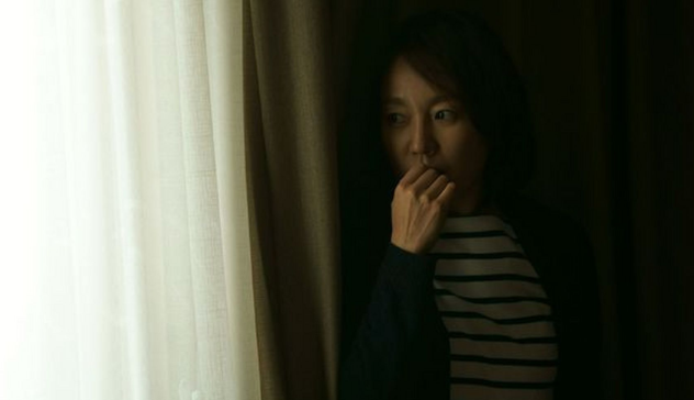 韩国惊悚电影《《目击者》当沉默成为致命陷阱-知乐社