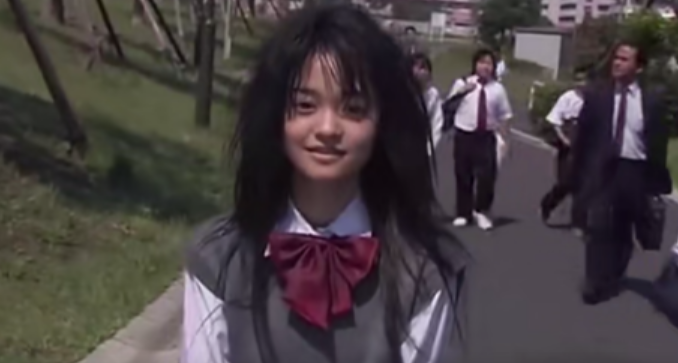 日本经典高分电影《洋子与小饰》扭曲镜像中的人性微光-知乐社